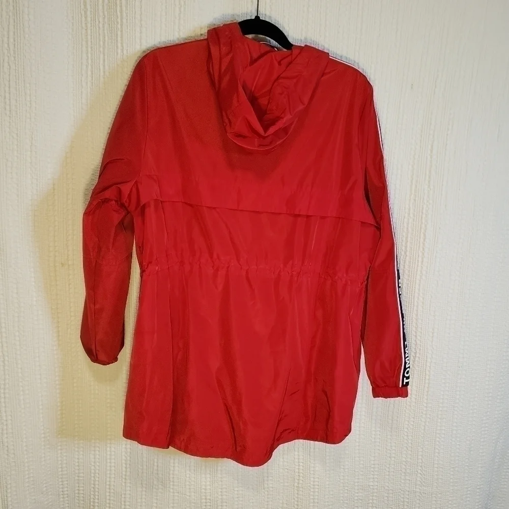 Tommy Hilfiger jacket size large lightweight hoodie